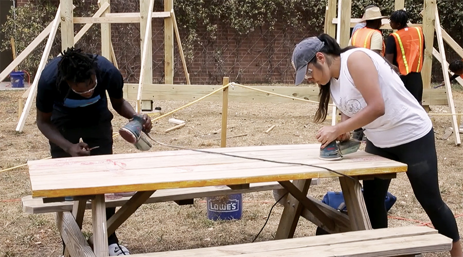 https://upenn-philanthropy.durkancloud.net/wp-content/uploads/DTR4_mobile.jpg